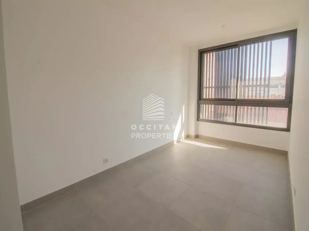 Toad - New Triplex with High Ceilings near Cannes