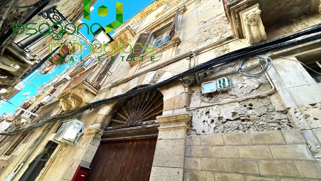 Välivaade - Rustic Trilocale with Balcony in Siracusa