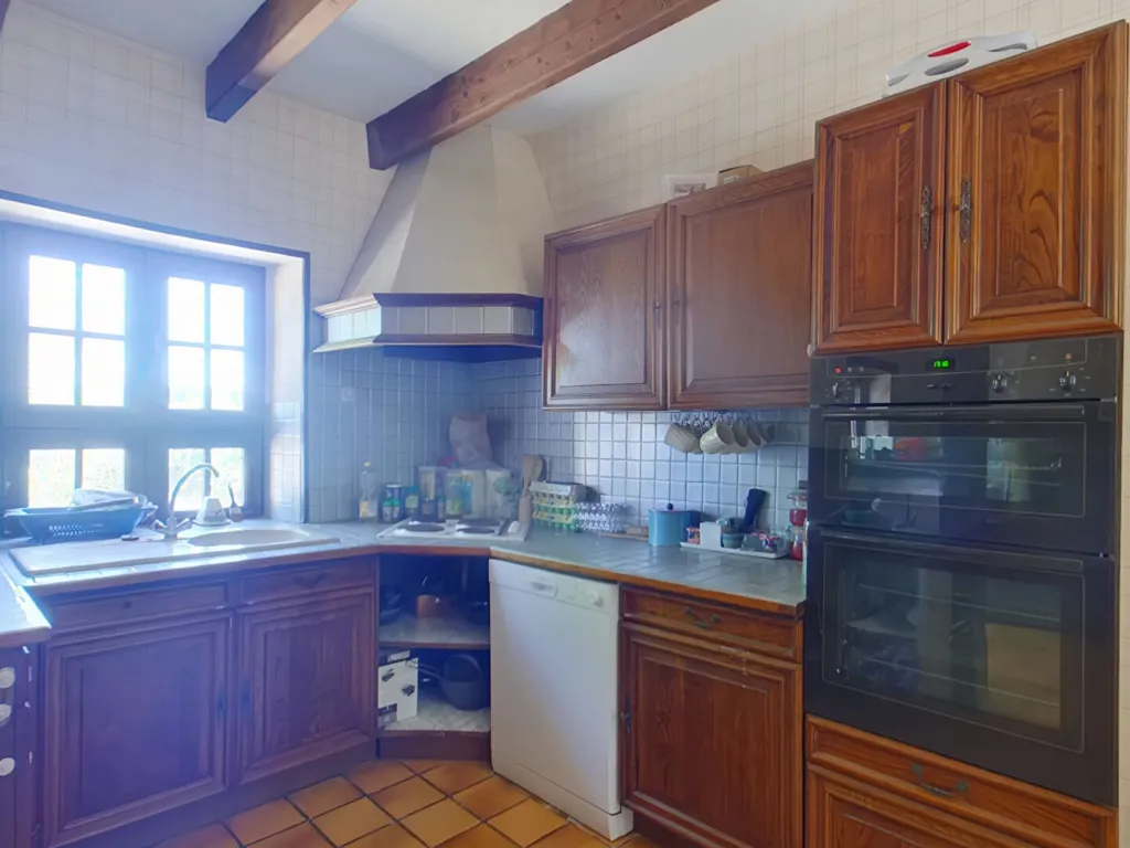 Cuisine - Maison en Pierre avec Piscine à Journet
