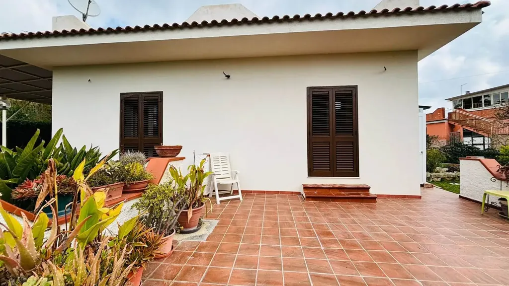 Terrasse - Villa with Garden in Siracusa