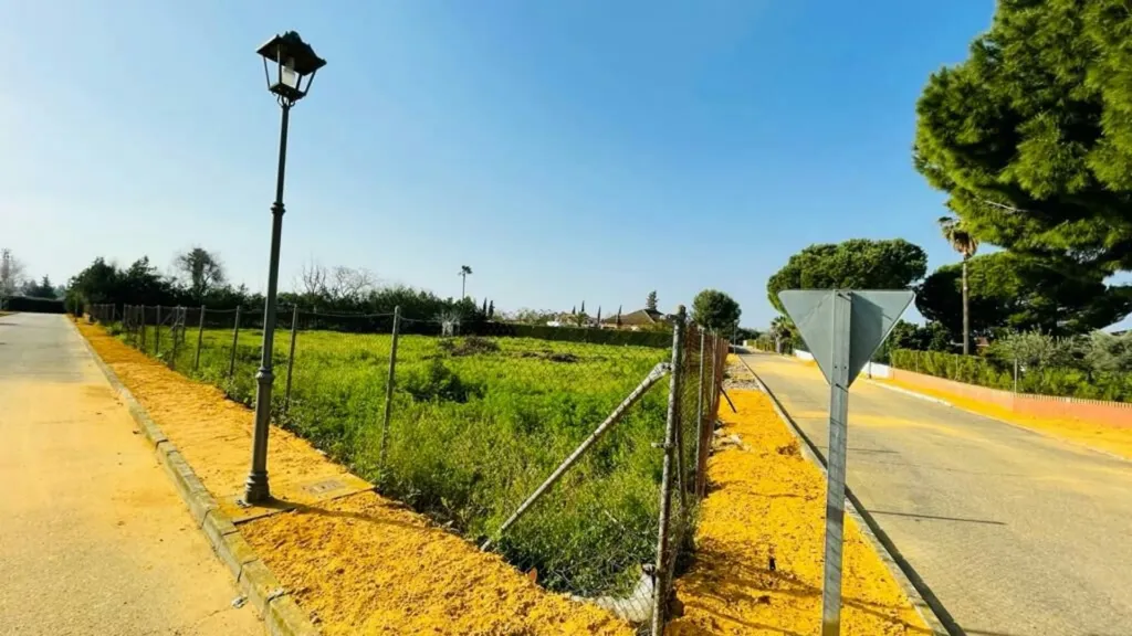 Giardino - Land with Pool in Ventanal Bajo Development
