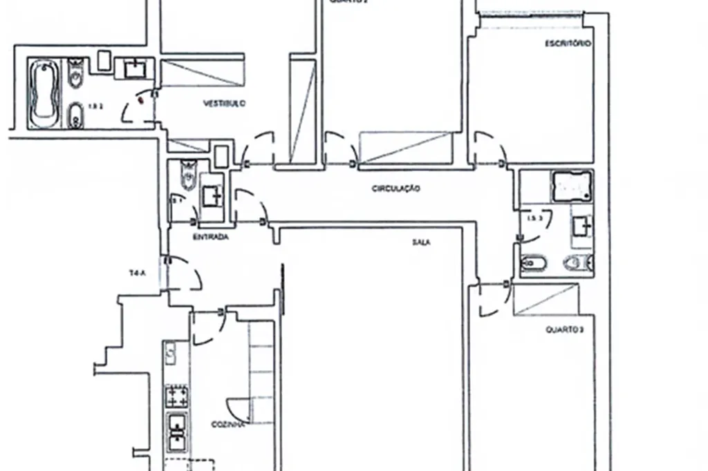 Plan - 4 Bedroom Apartment with Pool in Alvalade, Lisbon
