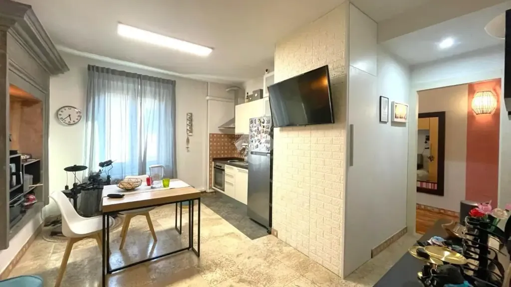 Söögituba - Fully Furnished Flat with Balcony in Scandicci