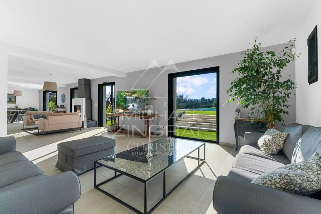 Elutuba - Modern Bastide with Pool in Cannes Hinterland