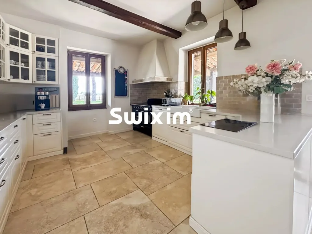 Köök - Characterful Mas with Paddock and Pool in Sauzet
