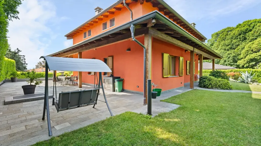 Giardino - Villa with Lake View in Montorfano