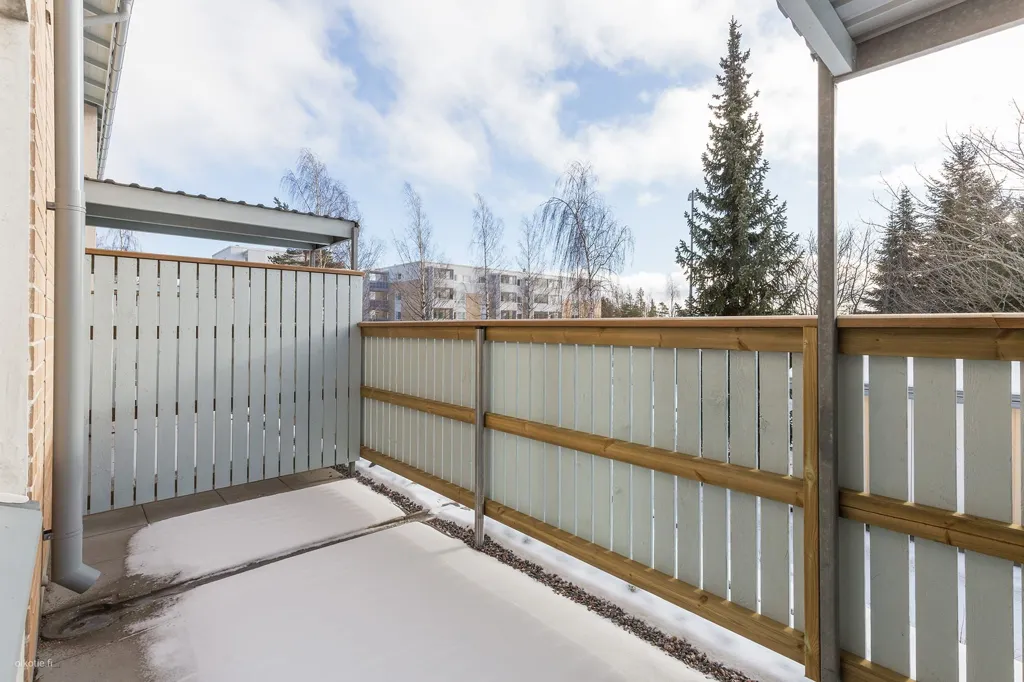 Balcon - Modern Flat with Sauna in Nöykkiö, Espoo
