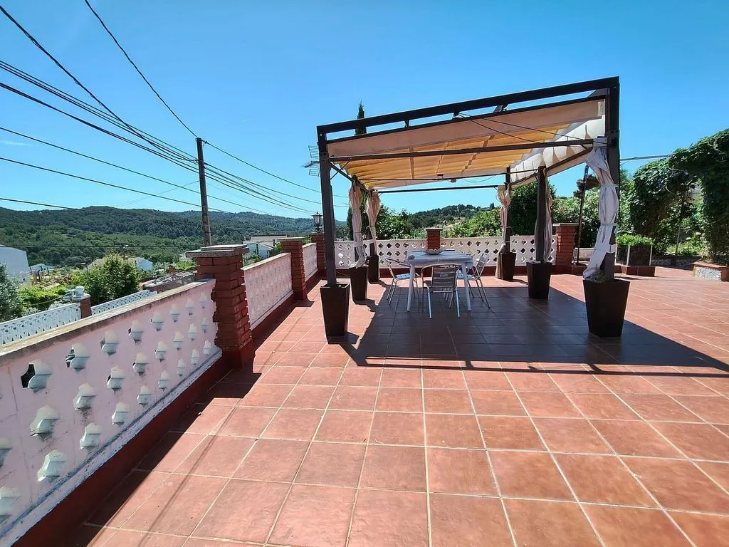 Terrasse - Rustic House with Pool in Olesa de Montserrat