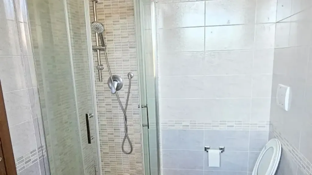 Vannitoad - Detached Villa with Private Garden in Cigliano