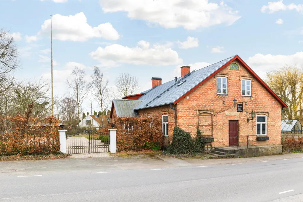 Esterno - Converted Schoolhouse with Garden in Ingelstorp