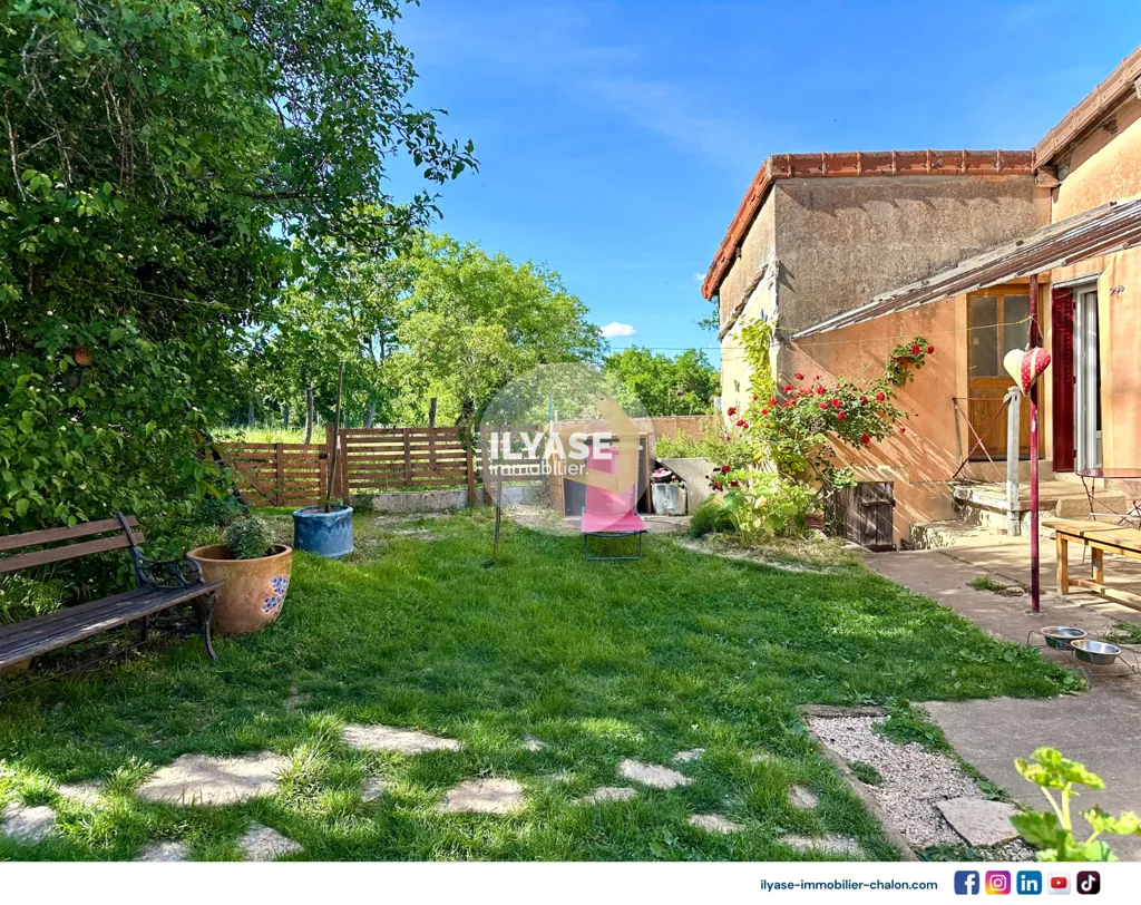 Aed - Charming House with Garden in Jully-lès-Buxy