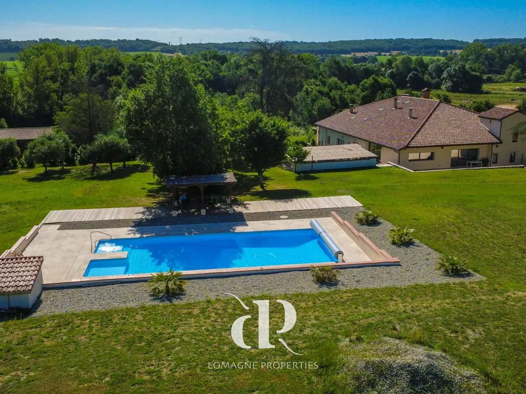 Vista aerea - Two-Roomed Houses with Pool in Lomagne