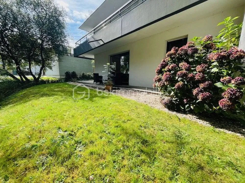 Jardin - Appartement 3 Pièces avec Jardin à Baden