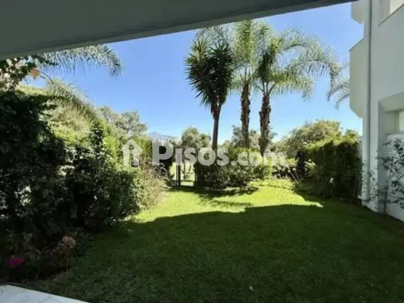 Aed - Apartment with Private Garden in Guadalmina
