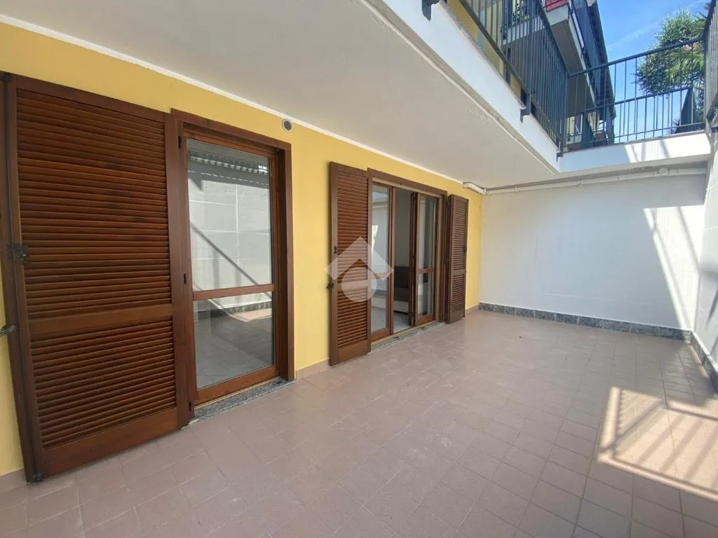 Terrace - Bright 2-Bedroom Apartment with Balcony in Corbetta