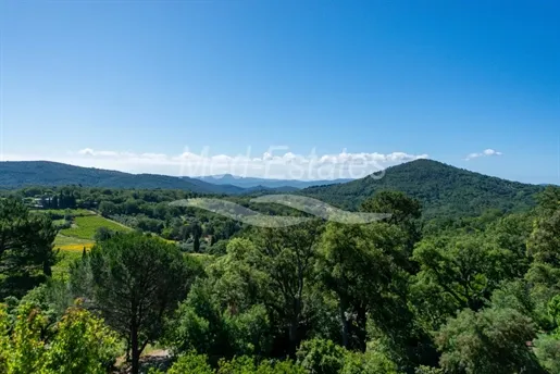 Provençal Villa with Panoramic View near Saint-Tropez
