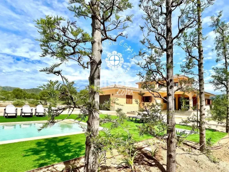 Piscine - Luxury Villa with Private Pool in Costa Dorada