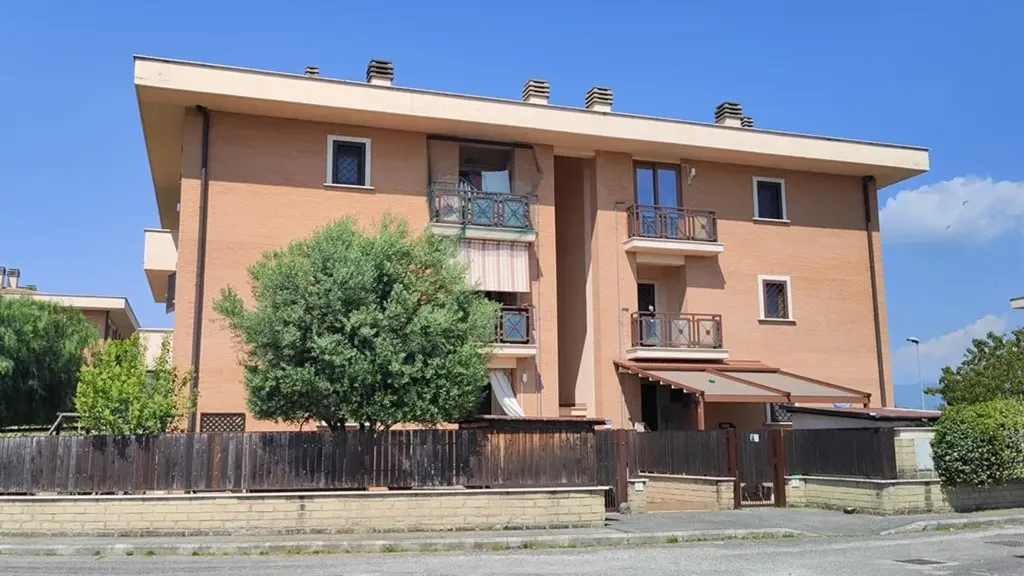 Välivaade - Apartment with Terrace in Castelverde, Rome