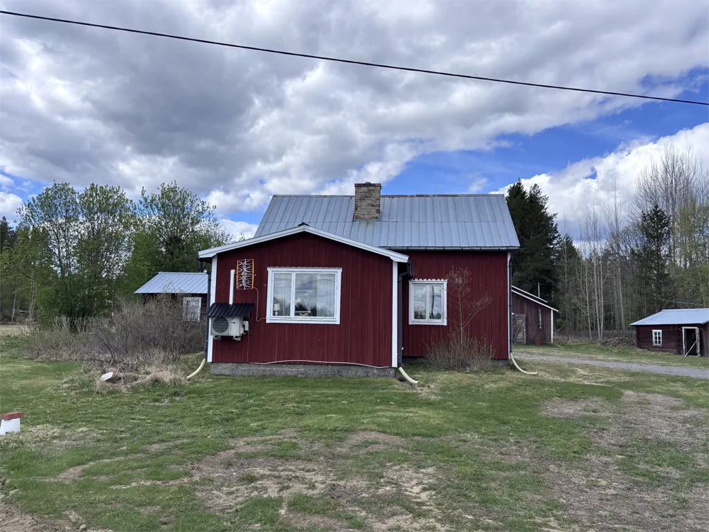 Välivaade - 1½-Storey Villa with Garden in Junsele