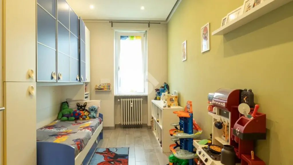 Magamistoad - Rear-Facing Apartment with Balcony in Chieri