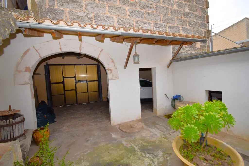 Aed - Charming Townhouse with Garage in Muro