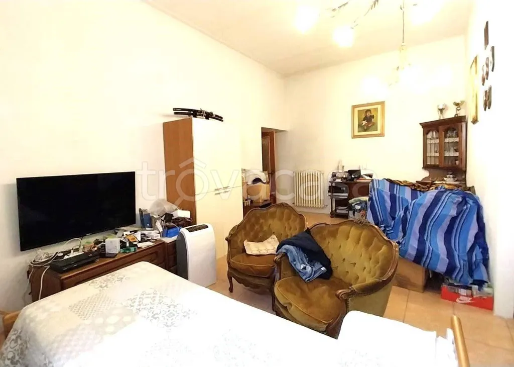 Chambres - Restored Apartment in Historic Centre, Foligno