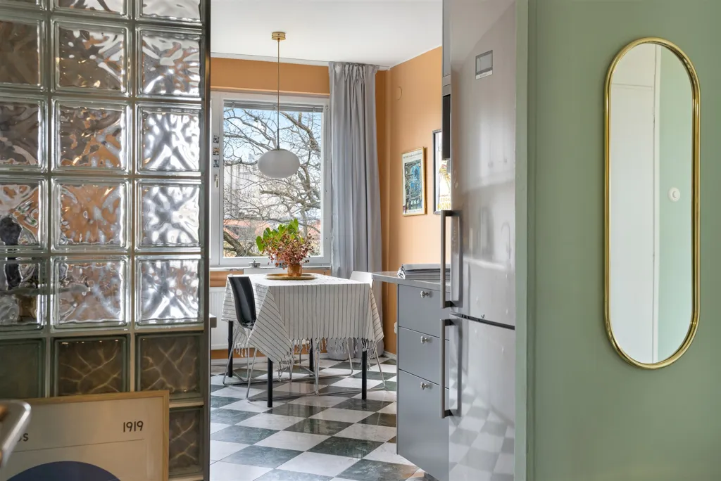 Söögituba - Stylish Apartment with South-Facing Balcony in Gärdet