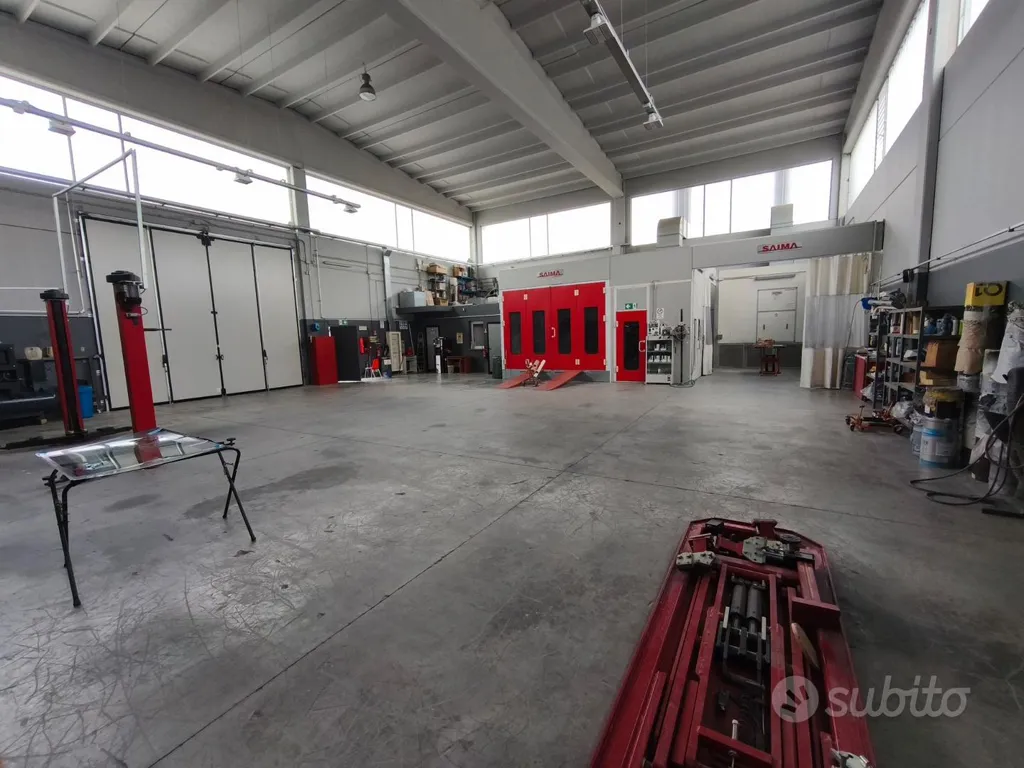 Garaaž - Rearranged Car Workshop in La Loggia