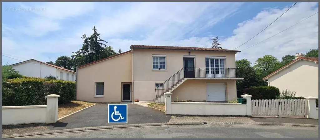 Esterno - Accessible House with Garden and Balcony