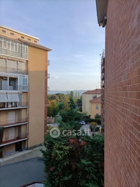 Balcon - Modernised Apartment with Balcony in Asti