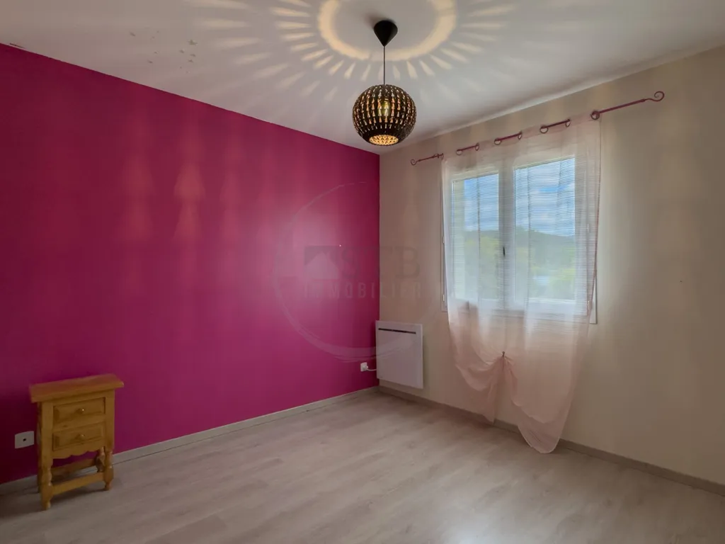 Bedrooms - Terraced House with Garden in Chomérac