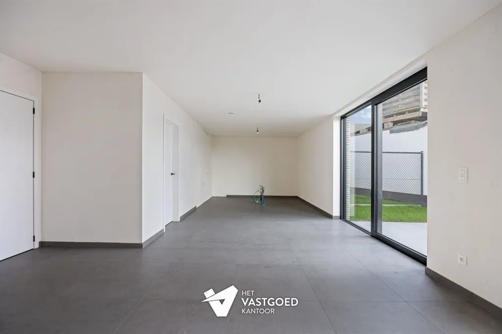 Soggiorno - Newly Built Apartment with Garden in Ham