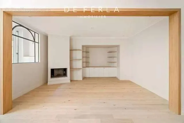 Soggiorno - Art Studio Loft in 16th Arrondissement, Paris