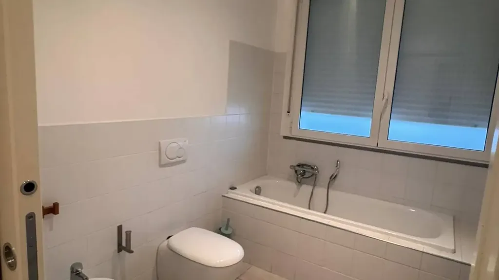 Salles de bain - Apartment with Balcony in Cervia