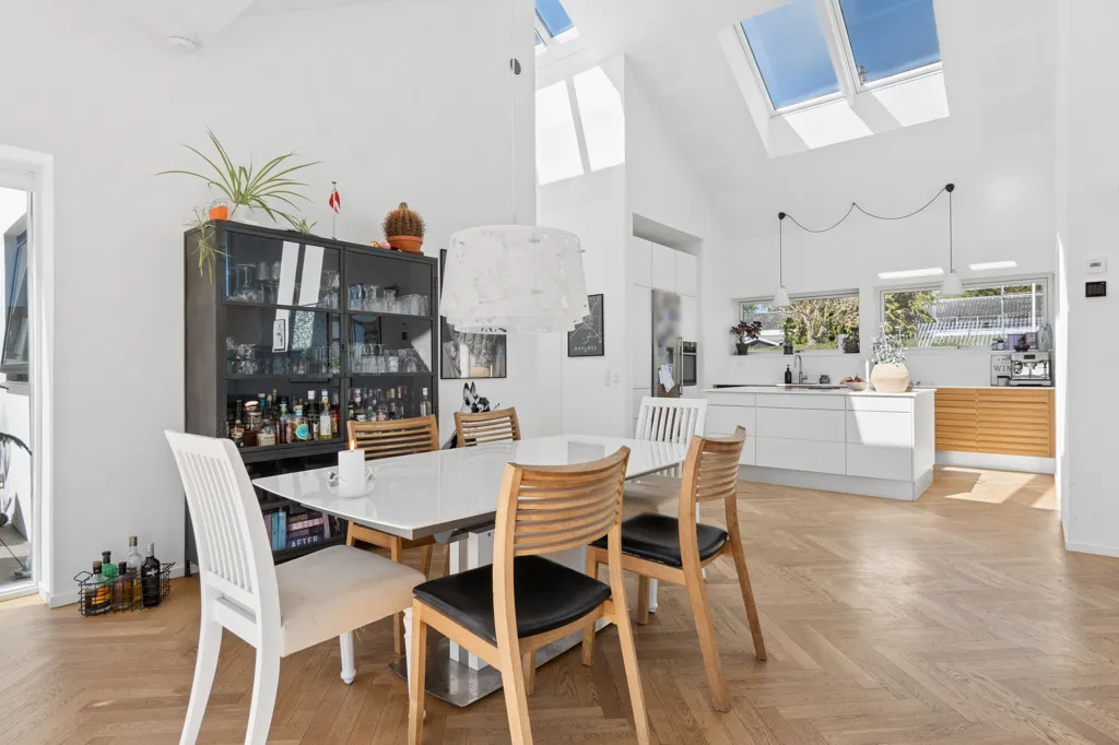 Söögituba - Architect-Designed Villa with Park View in Stenløse