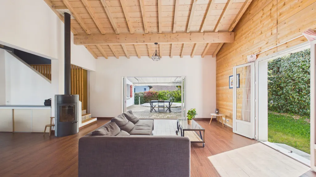 Elutuba - Family House with Pool in Larressore