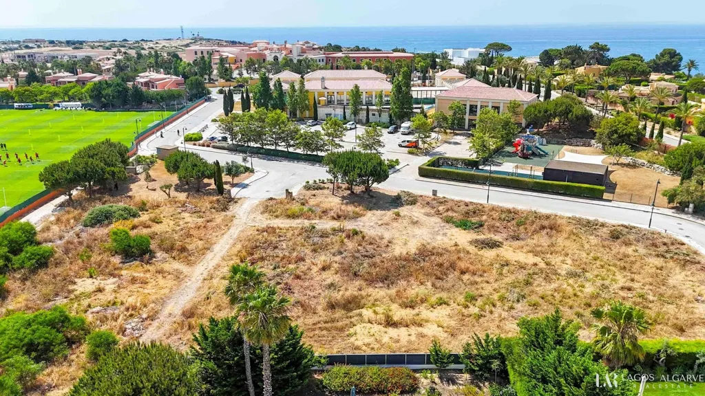 Õhuvaade - Building Plot with Water View in Lagos Resort
