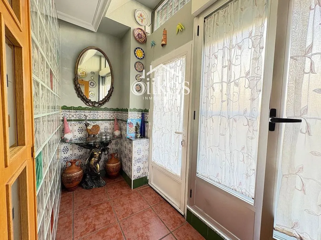 Entrée - Ground Floor Flat with Independent Entry in Barrio Blanco