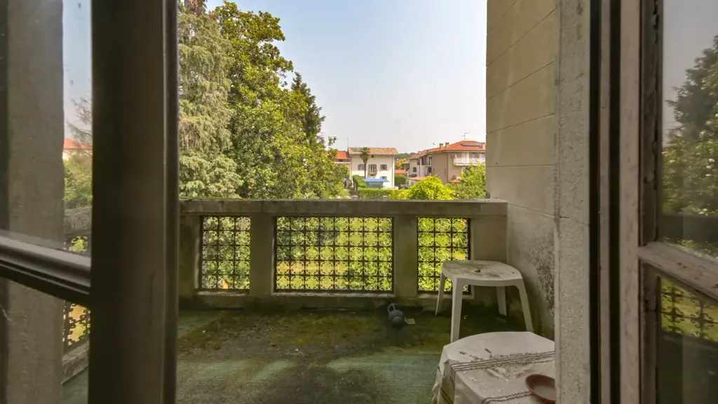 Rõdu - Art Deco Villa with Garden in Cossato