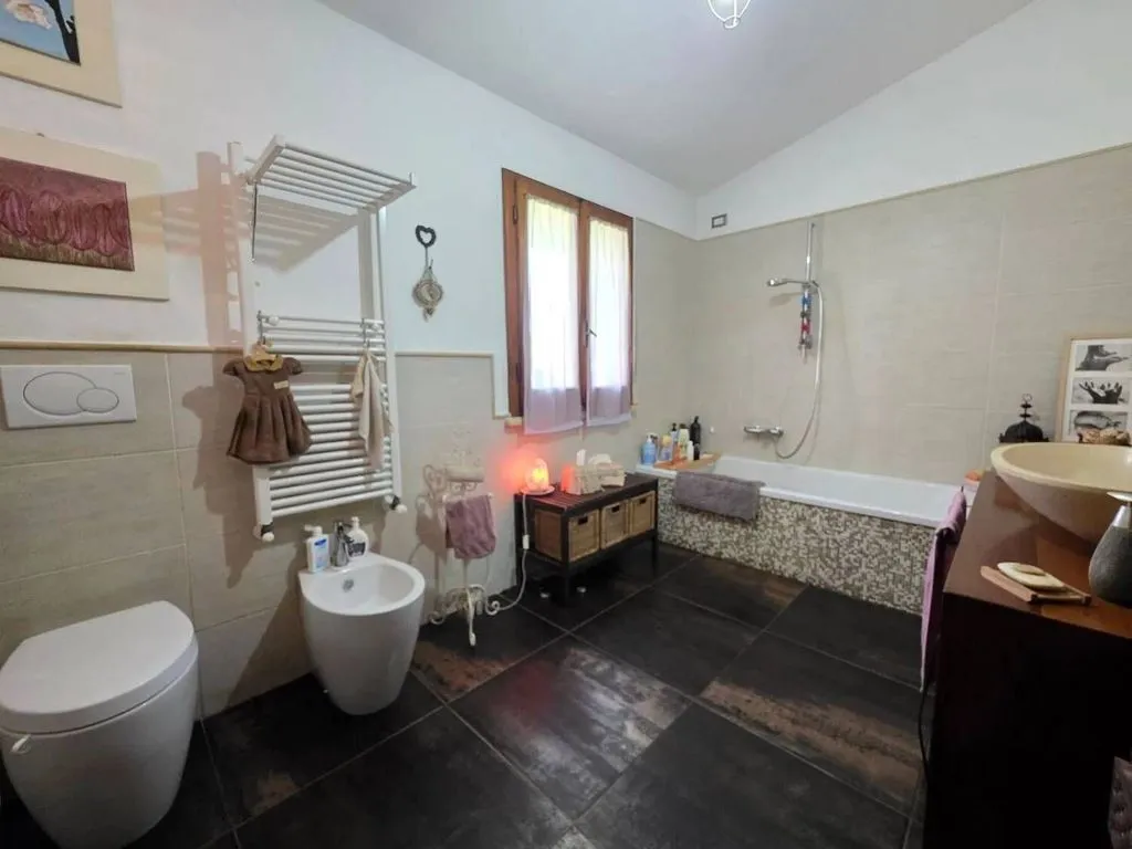 Bagni - Rustic Villa with Sea Access in Pietrasanta