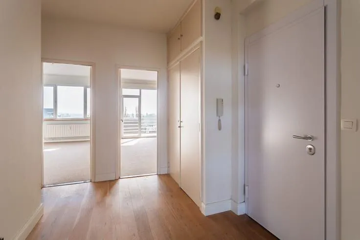 Hallway - Apartment with Canal View in Antwerp