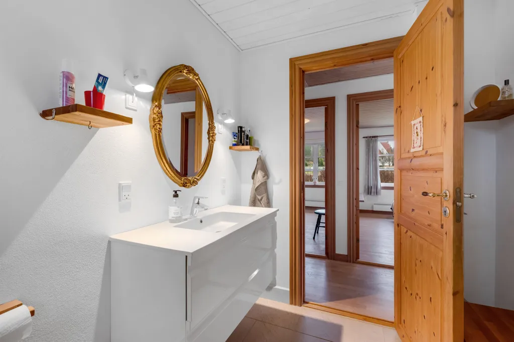 Salles de bain - Maison 4 pièces à Nørre Nebel