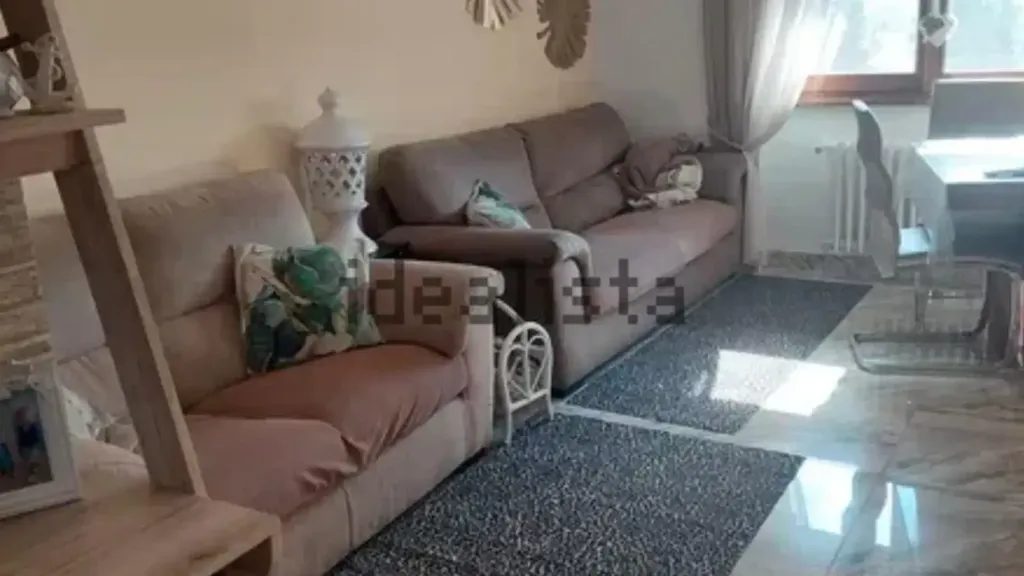 Séjour - 4-Bedroom Apartment with Balcony in Florence