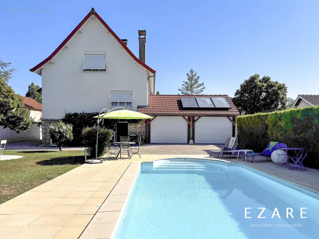 Piscine - Maison avec Piscine et Jardin à Beaune