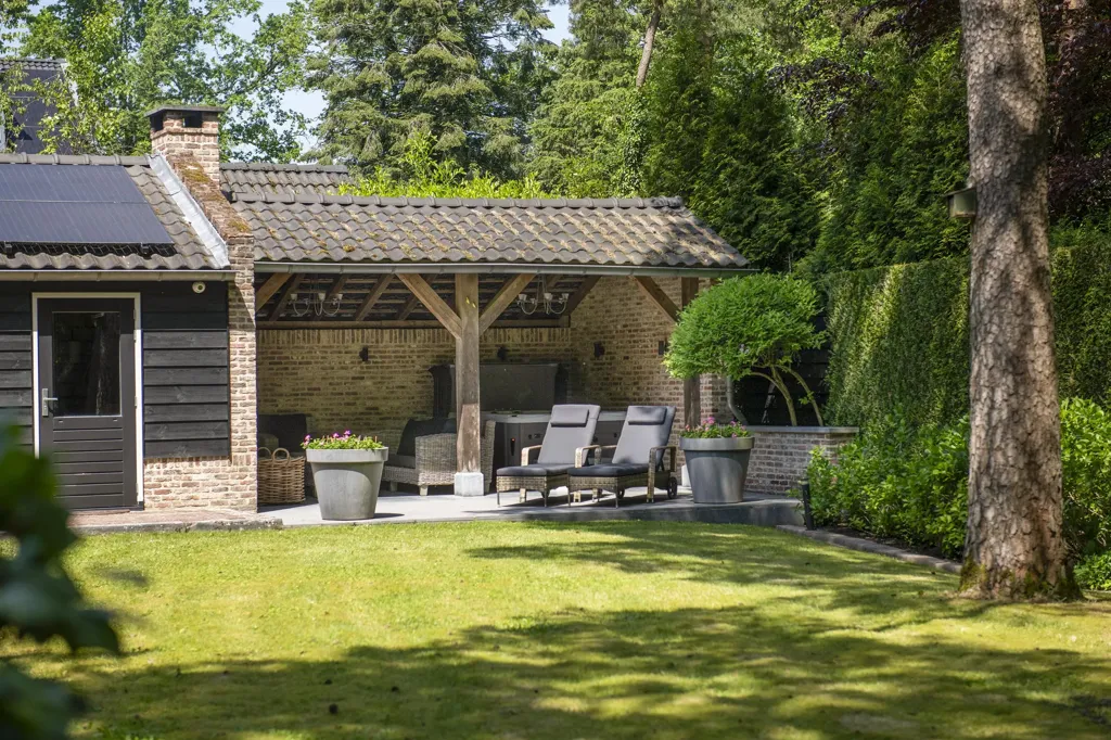 Aed - Charming Semi-Bungalow with Garden in Wolfheze