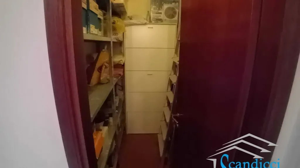 Lavanderia - Bright Apartment with Balcony in Florence