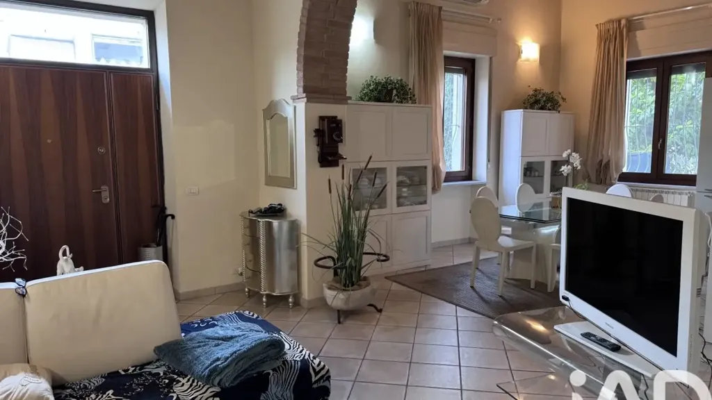 Living Room - Ground Floor Apartment with Garden in Querceta
