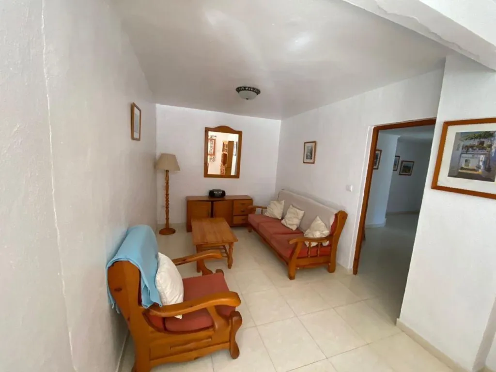 Elutuba - Renovated House with Two Pools in Punta Prima