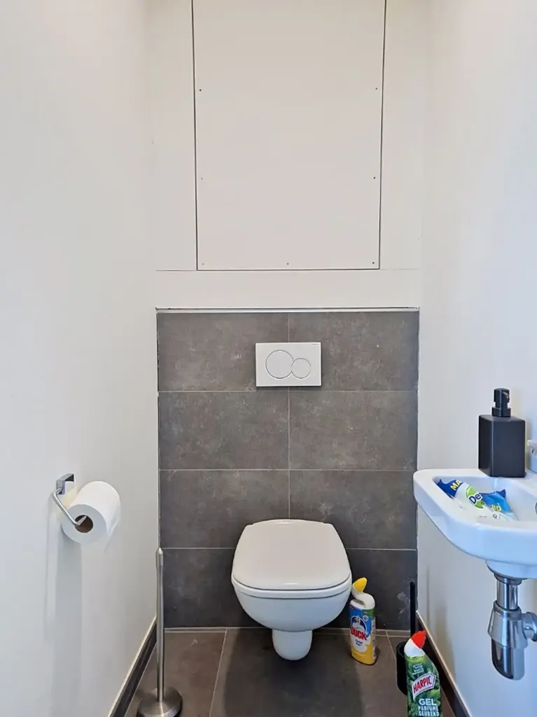 Salles de bain - Appartement Énergétique avec Garage à Ursel