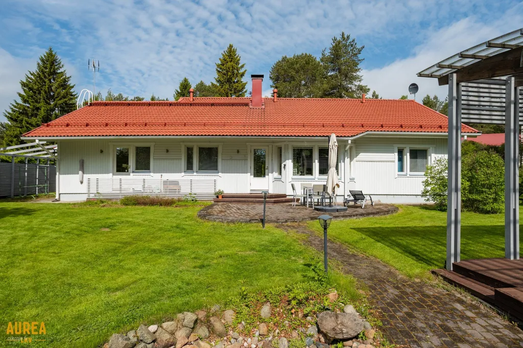 Esterno - Modernised Detached House with Garden in Ii